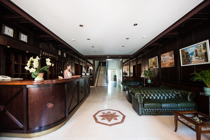 Imagen de los interiores del Hotel Arcadia Plaza. Foto 12