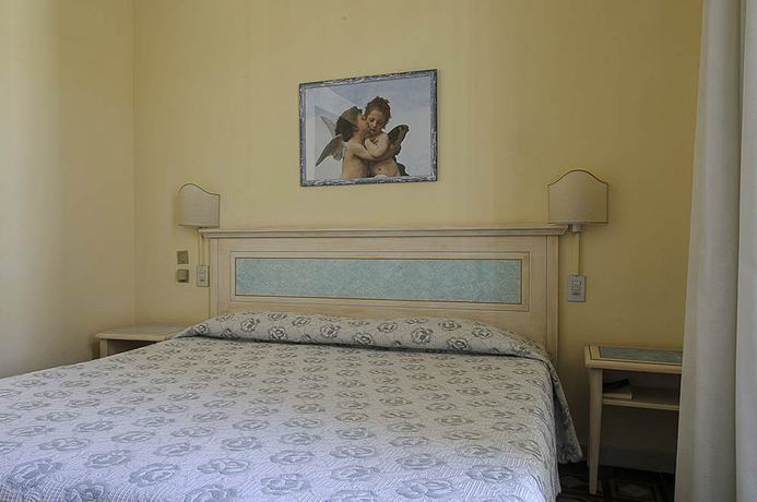 Imagen de la habitación del Hotel Arcangelo, Viareggio. Foto 4