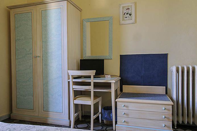 Imagen de la habitación del Hotel Arcangelo, Viareggio. Foto 6