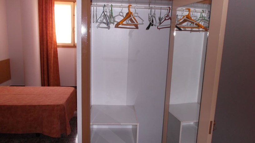 Imagen de la habitación del Hotel Arce. Foto 6