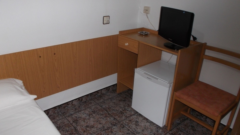 Imagen de la habitación del Hotel Arce. Foto 7