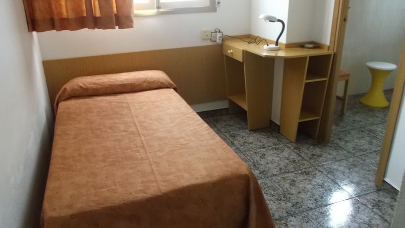 Imagen de la habitación del Hotel Arce. Foto 8