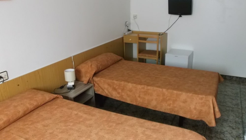 Imagen de la habitación del Hotel Arce. Foto 11