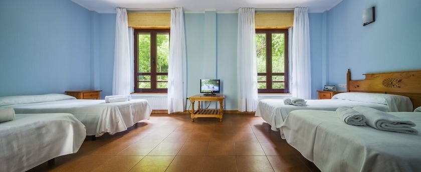 Imagen de la habitación del Hotel Arcea Mirador De Cabrales. Foto 9