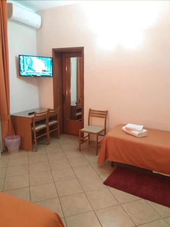 Imagen de la habitación del Hotel Arcella. Foto 7