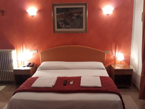 Imagen de la habitación del Hotel Arcella. Foto 17