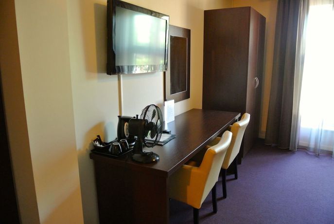 Imagen de la habitación del Hotel Arcen. Foto 8