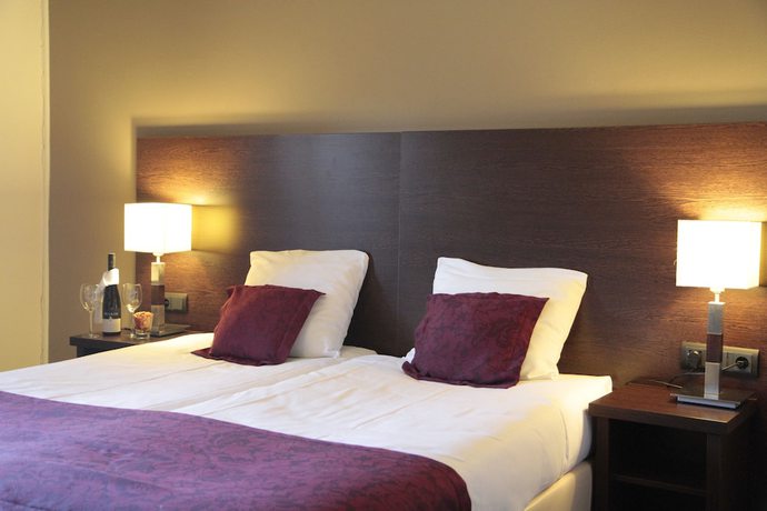 Imagen de la habitación del Hotel Arcen. Foto 11