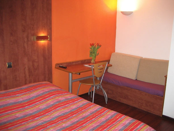 Imagen de la habitación del Hotel Arc-en-ciel Colmar. Foto 3