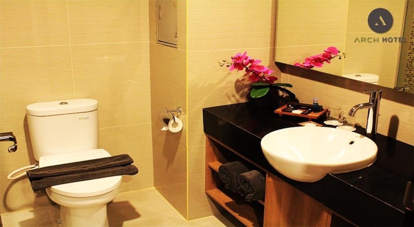 Imagen de la habitación del Hotel Arch, Bogor. Foto 11