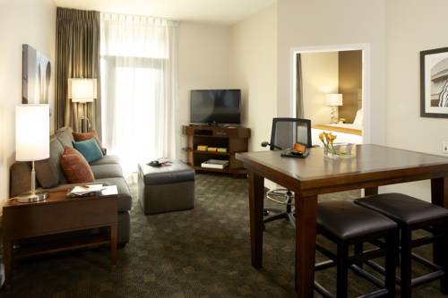 Imagen de la habitación del Hotel Archer Falls Church. Foto 4