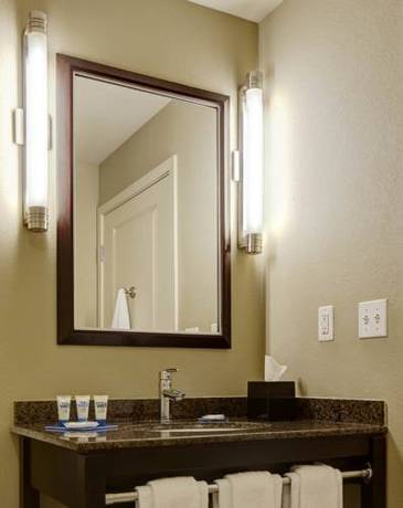 Imagen de la habitación del Hotel Archer Falls Church. Foto 9