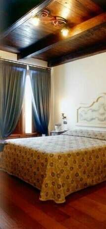 Imagen de la habitación del Hotel Archi del Sole and San Rocco. Foto 19