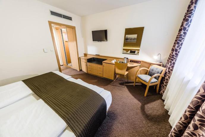 Imagen de la habitación del Hotel Archibald City. Foto 6