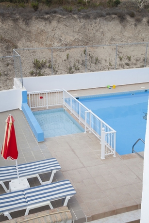 Imagen de la piscina del Hotel Archodia Studios. Foto 19