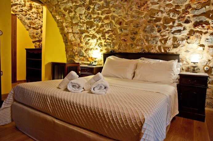 Imagen de la habitación del Hotel Archontiko Hatzipanayiotis. Foto 18