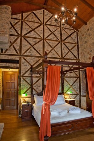 Imagen de la habitación del Hotel Archontiko Hatzipanayiotis. Foto 19