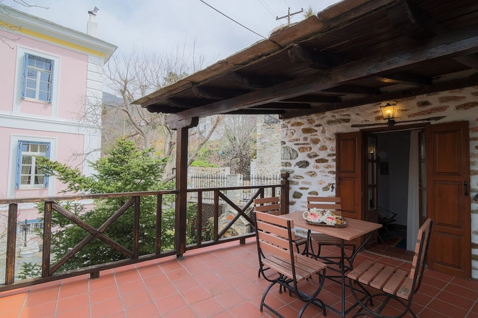 Imagen de la habitación del Hotel Archontiko Naoumidi. Foto 17