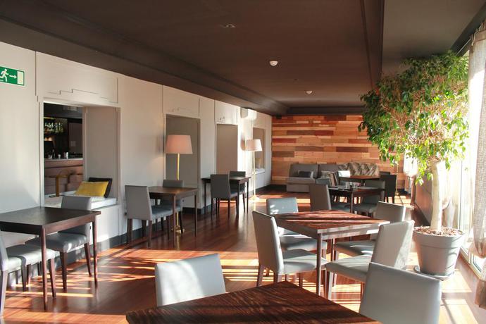 Imagen del bar/restaurante del Hotel Arcipreste De Hita - Adults Only. Foto 4