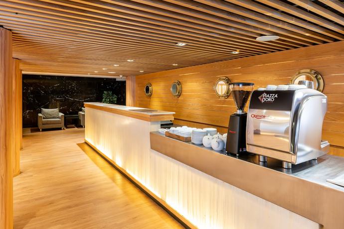 Imagen de los interiores del Hotel Arck, Bangkok. Foto 15