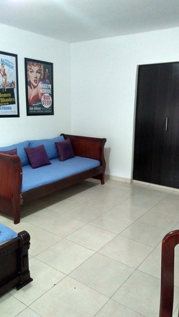 Imagen de la habitación del Hotel Arco Apartasuites. Foto 9