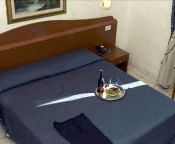 Imagen de la habitación del Hotel Arco. Foto 4