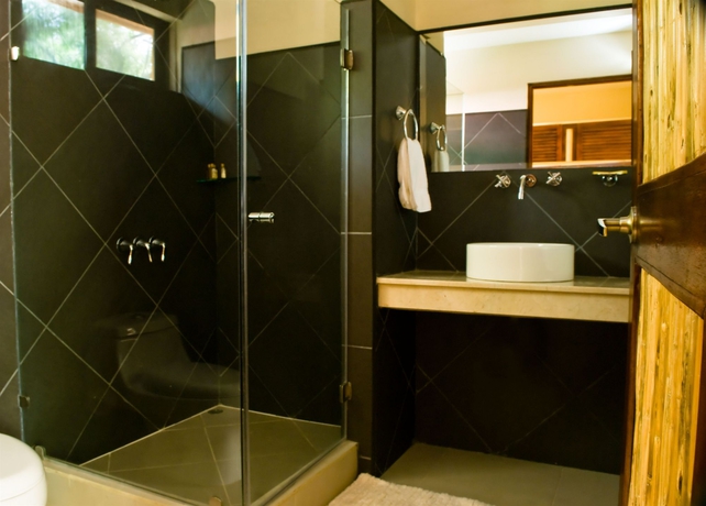 Imagen de la habitación del Hotel Arco Iris, Tamarindo. Foto 7