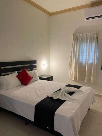 Imagen de la habitación del Hotel Arco Maya. Foto 14