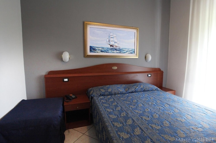 Imagen de la habitación del Hotel Arco, Mil&aacute;n. Foto 6
