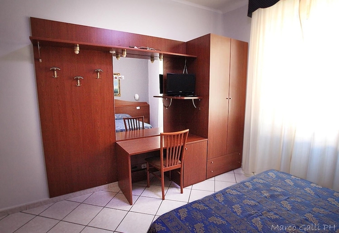 Imagen de la habitación del Hotel Arco, Mil&aacute;n. Foto 11