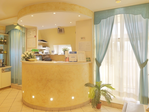 Imagen de los interiores del Hotel Arco Romana. Foto 18