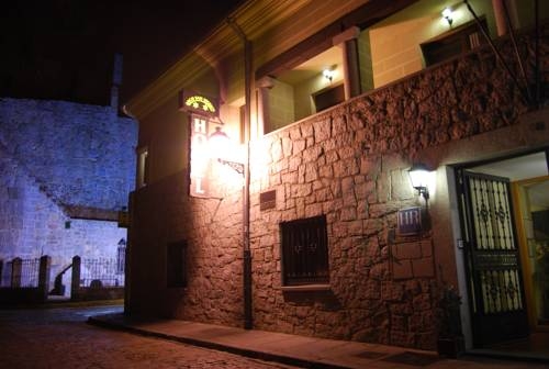 Imagen de los exteriores del Hotel Arco San Vicente. Foto 10