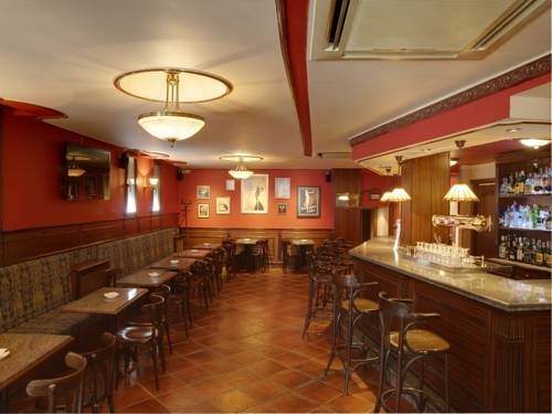 Imagen del bar/restaurante del Hotel Arco San Vicente. Foto 3