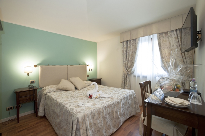 Imagen de la habitación del Hotel Arcobaleno, Siena. Foto 4