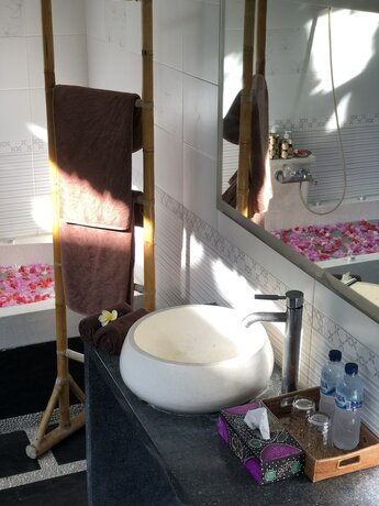 Imagen general del Hotel Arcoiris, Bali. Foto 10