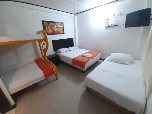 Imagen de la habitación del Hotel Arcoiris, Girardot. Foto 2