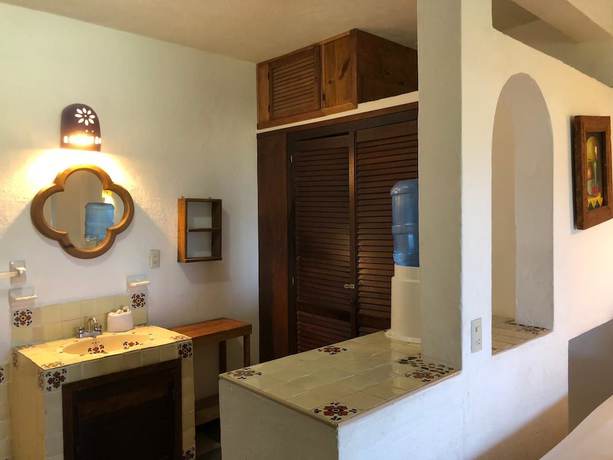 Imagen de la habitación del Hotel Arcoiris, Puerto Escondido. Foto 15