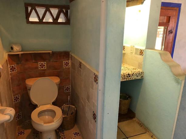 Imagen de la habitación del Hotel Arcoiris, Puerto Escondido. Foto 18