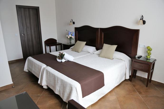 Imagen general del Hotel Arcos De Montemar. Foto 6