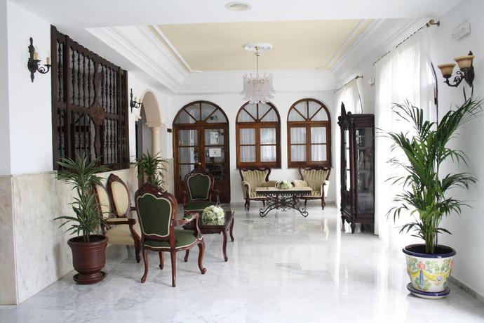 Imagen general del Hotel Arcos De Montemar. Foto 7