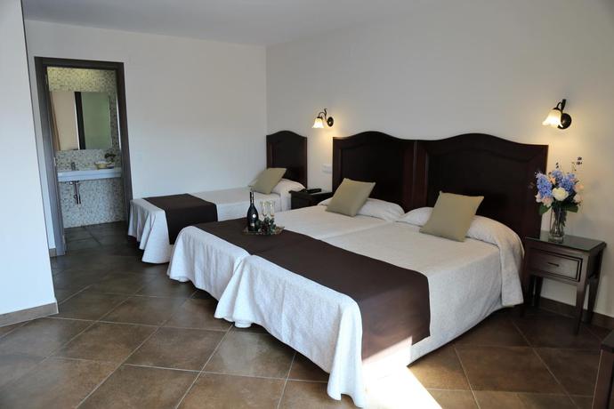 Imagen general del Hotel Arcos De Montemar. Foto 15