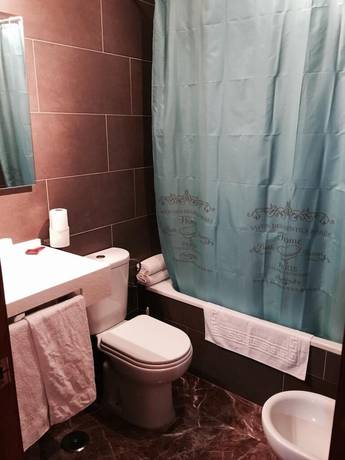 Imagen de la habitación del Hotel Arcos Rosalejo Coru&ntilde;a. Foto 11