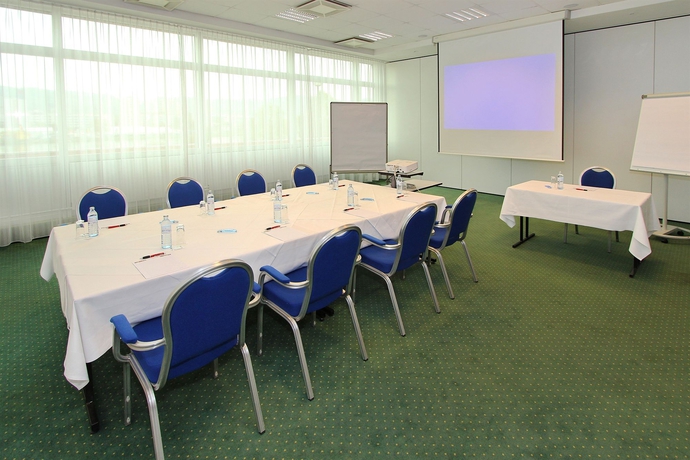 Imagen de los interiores del Hotel Arcotel Nike. Foto 8