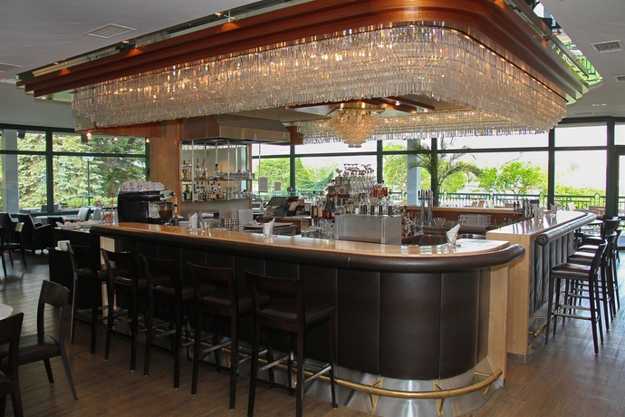 Imagen de los interiores del Hotel Arcotel Nike. Foto 10