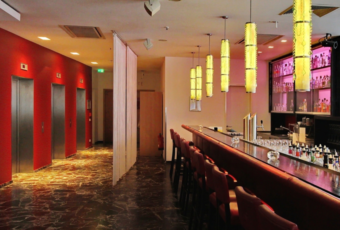 Imagen del bar/restaurante del Hotel Arcotel Rubin Hamburg. Foto 5