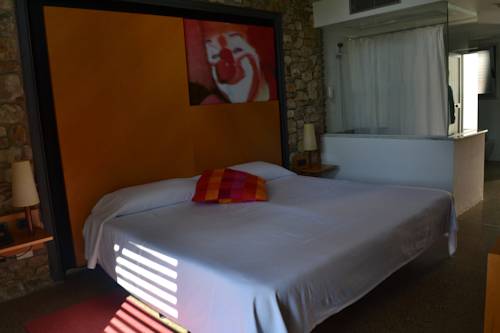 Imagen de la habitación del Hotel Arcs De Monells. Foto 5