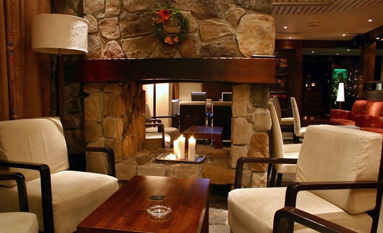 Imagen de los interiores del Hotel Arctic City. Foto 10