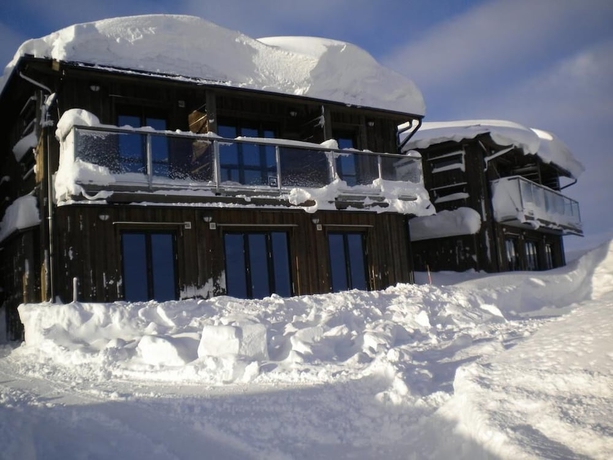 Imagen general del Hotel Arctic Lodge. Foto 2