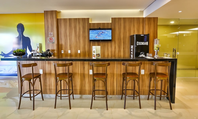 Imagen del bar/restaurante del Hotel Arcus Aracaju by Atlantica. Foto 5