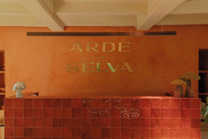 Imagen de los interiores del Hotel Arde La Selva. Foto 15